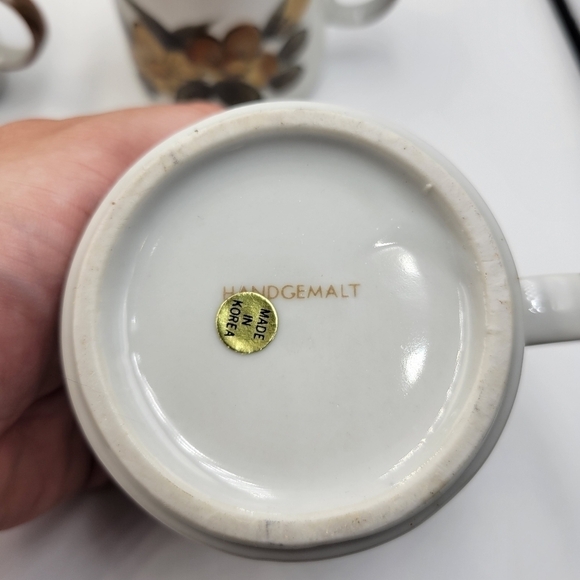 Vintage Handgemalt Floral Stoneware MCM Mugs - set of 4 - Picture 3 of 6